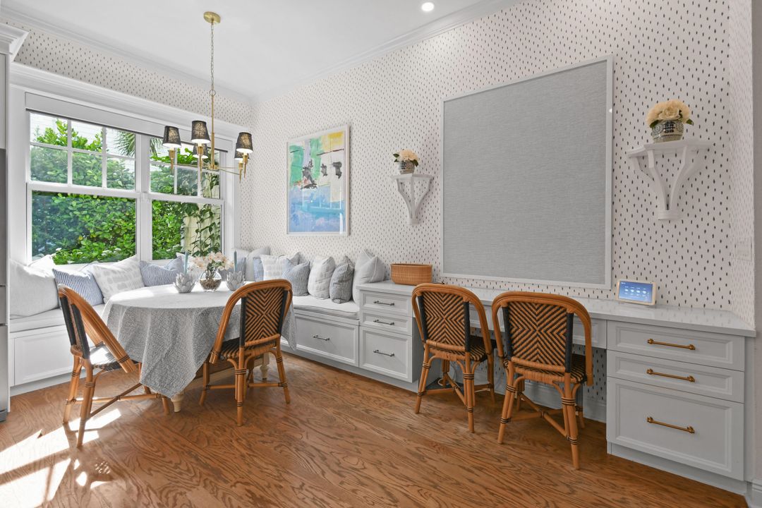 Activo con contrato: $3,200,000 (5 camas, 5 baños, 4814 Pies cuadrados)