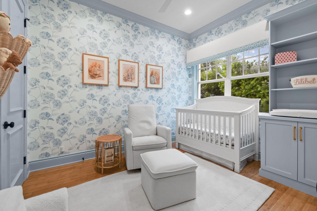 Activo con contrato: $3,200,000 (5 camas, 5 baños, 4814 Pies cuadrados)