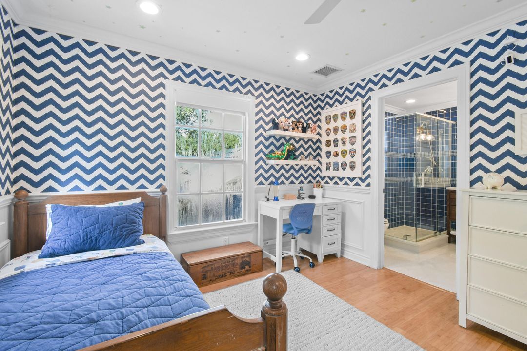 Activo con contrato: $3,200,000 (5 camas, 5 baños, 4814 Pies cuadrados)