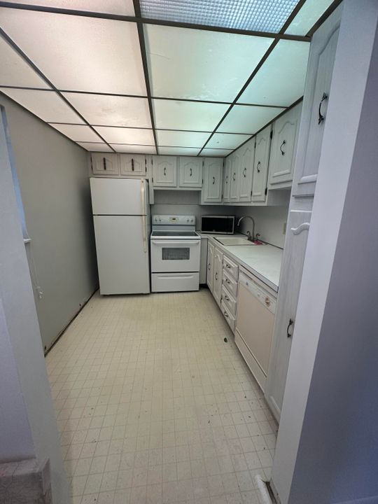 Recently Sold: $55,000 (1 beds, 1 baths, 754 Square Feet)