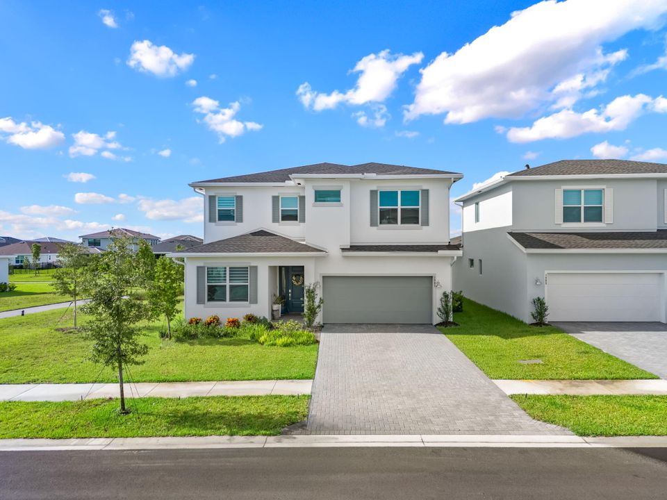 最近租的: $6,200 (4 贝兹, 4 浴室, 2973 平方英尺)