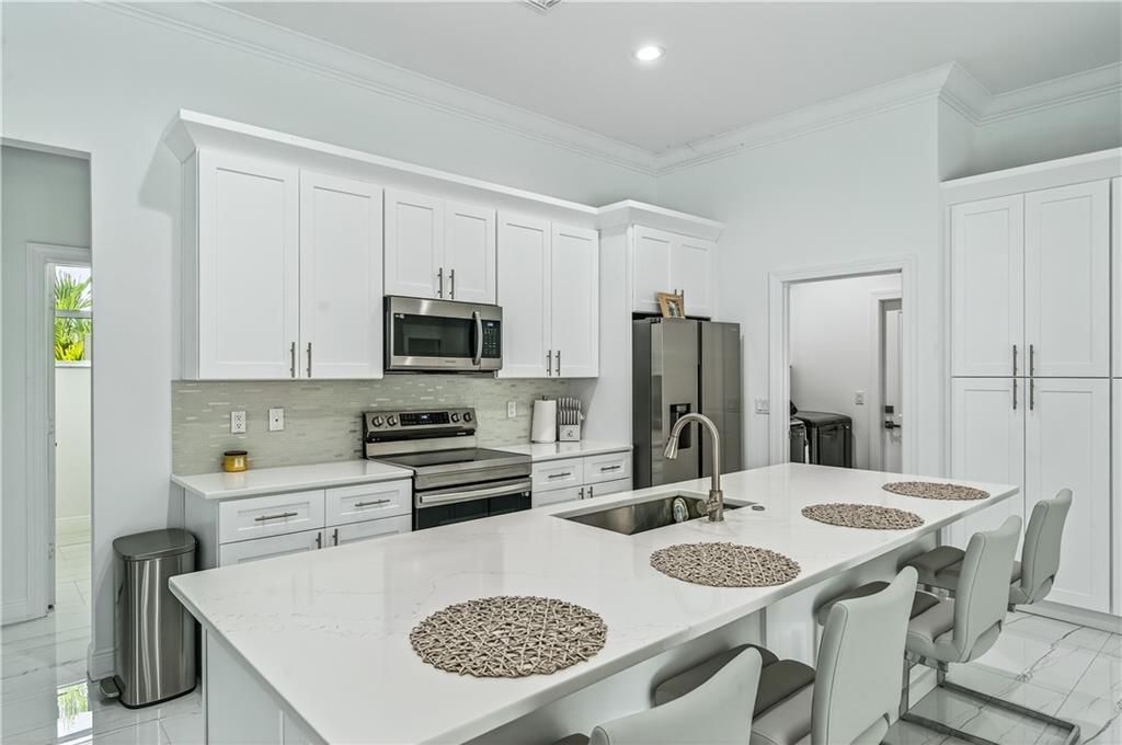 待售: $699,900 (4 贝兹, 3 浴室, 2995 平方英尺)