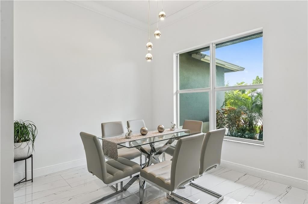 待售: $699,900 (4 贝兹, 3 浴室, 2995 平方英尺)