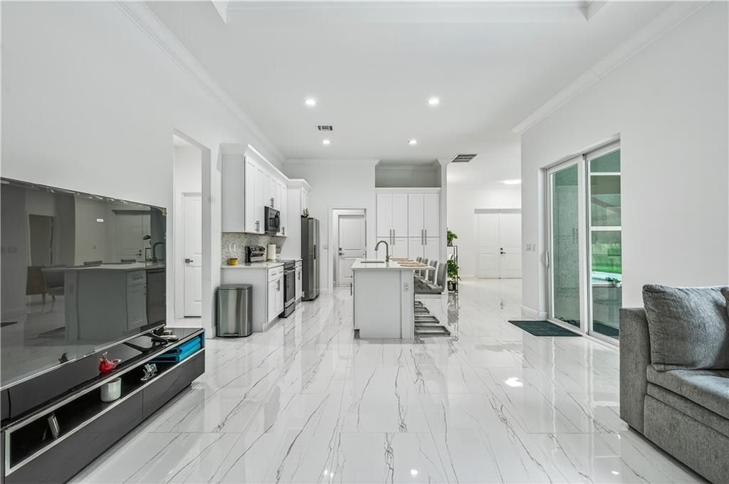 待售: $699,900 (4 贝兹, 3 浴室, 2995 平方英尺)