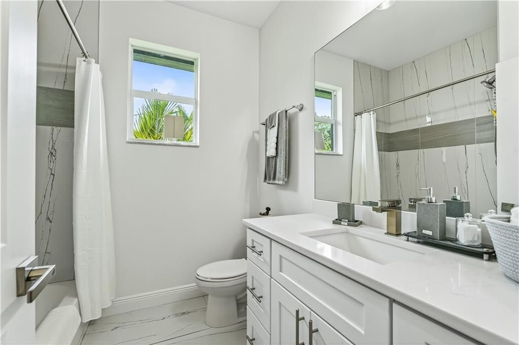 待售: $699,900 (4 贝兹, 3 浴室, 2995 平方英尺)