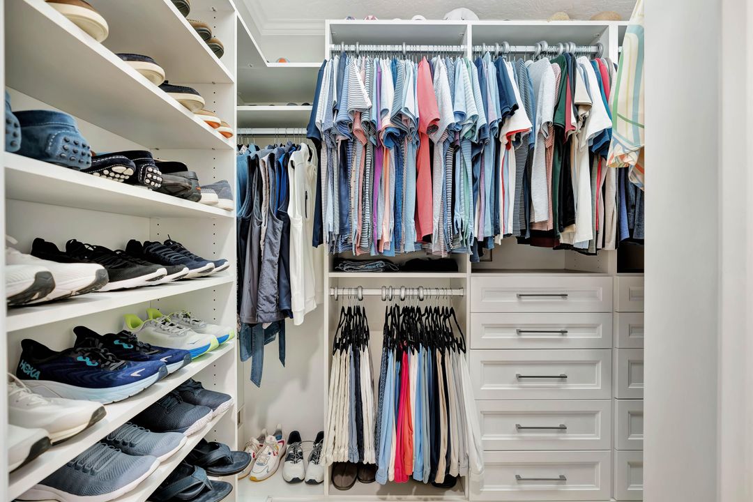 待售: $4,990,000 (6 贝兹, 4 浴室, 5200 平方英尺)