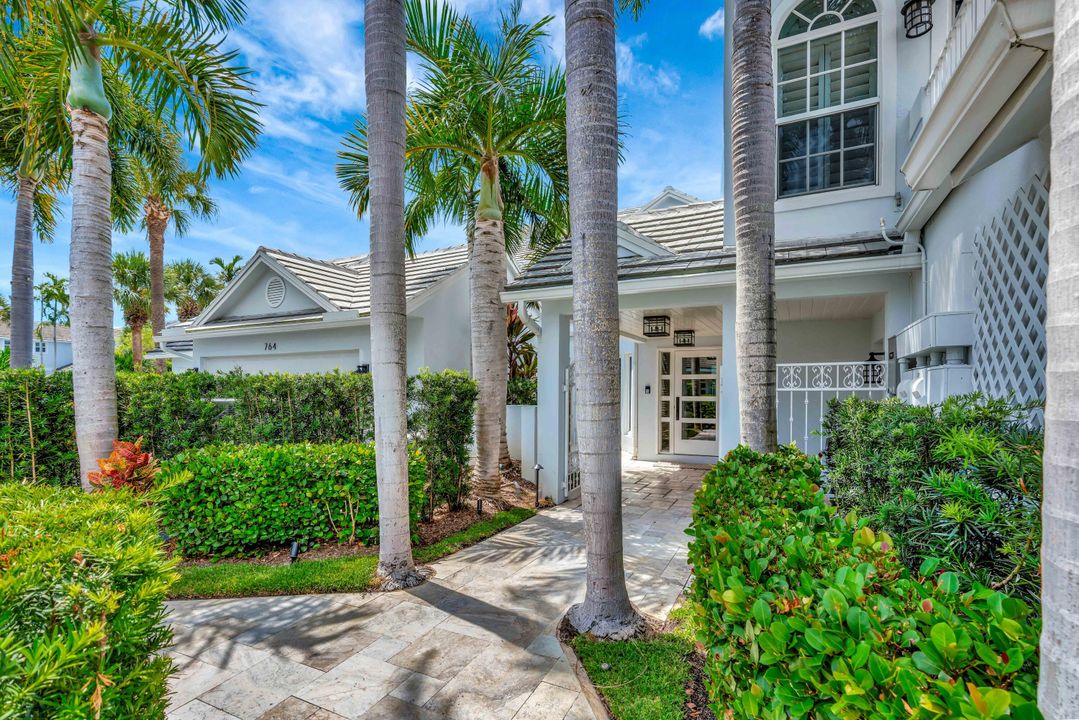 待售: $4,990,000 (6 贝兹, 4 浴室, 5200 平方英尺)