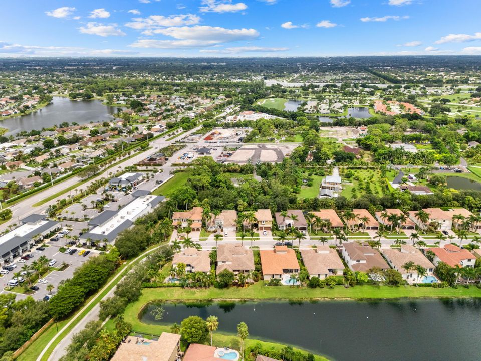 For Sale: $1,100,000 (5 beds, 4 baths, 4179 Square Feet)