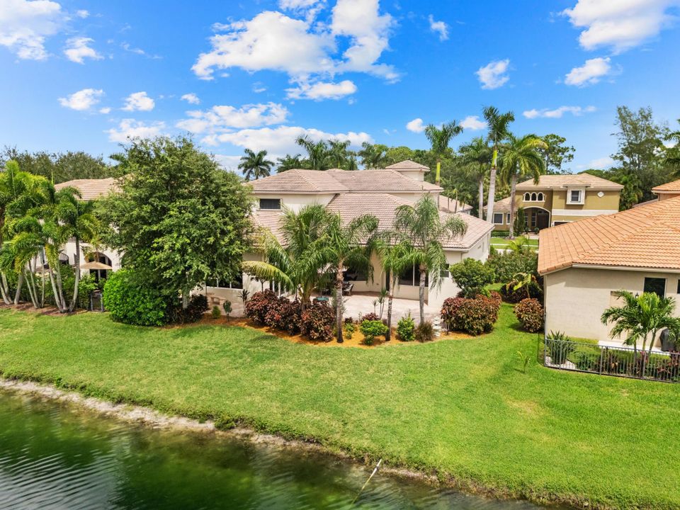 For Sale: $1,100,000 (5 beds, 4 baths, 4179 Square Feet)