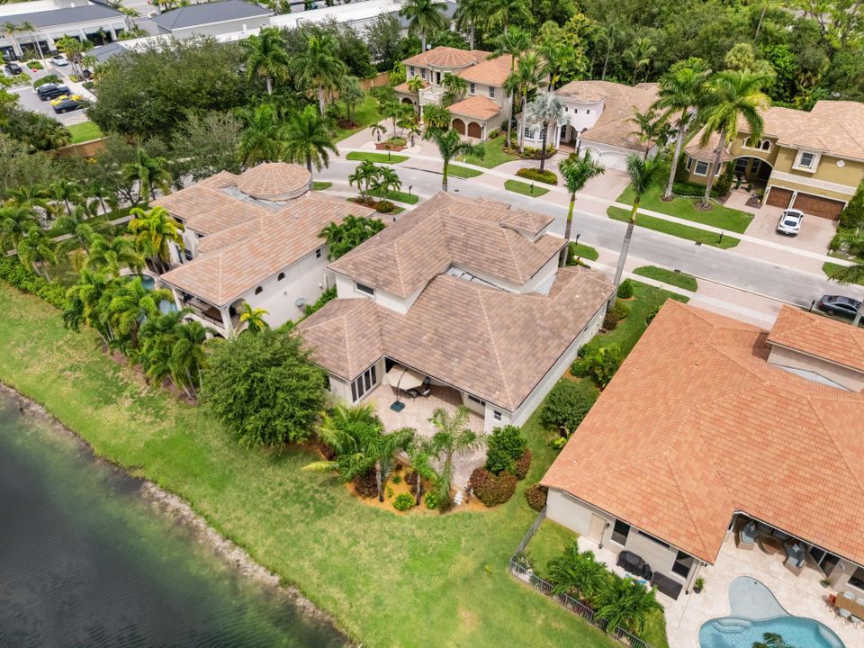 For Sale: $1,100,000 (5 beds, 4 baths, 4179 Square Feet)