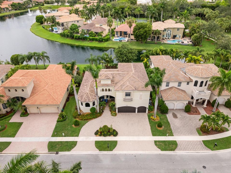 For Sale: $1,100,000 (5 beds, 4 baths, 4179 Square Feet)