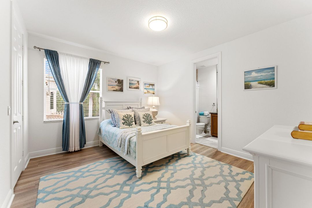 For Sale: $1,100,000 (5 beds, 4 baths, 4179 Square Feet)