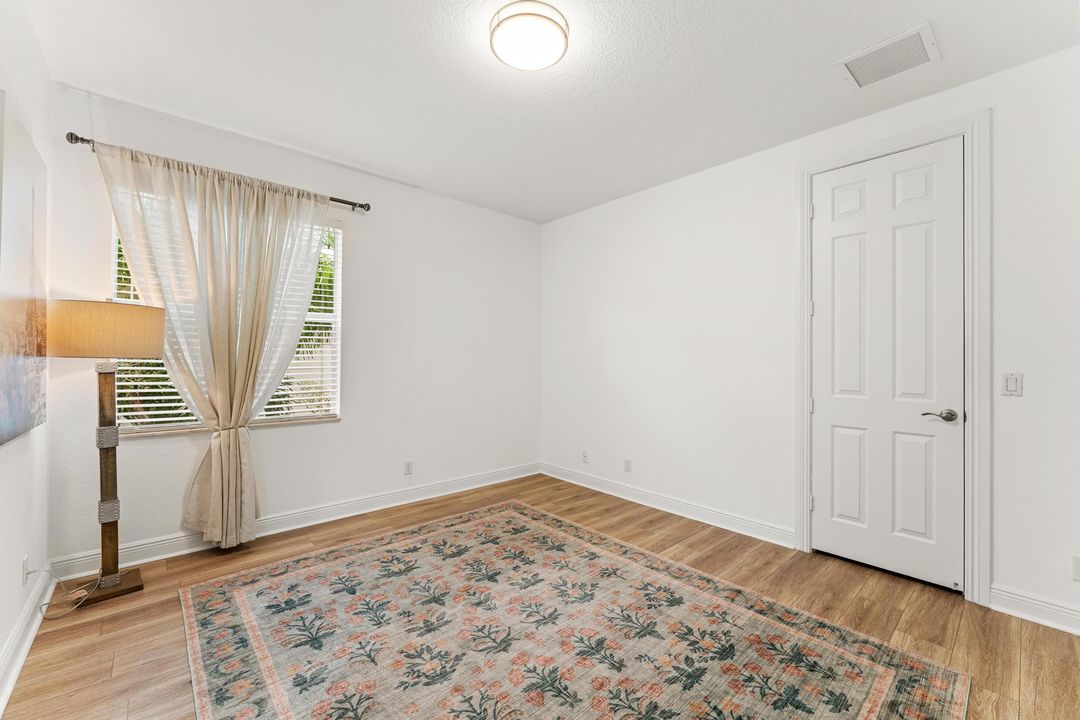 For Sale: $1,100,000 (5 beds, 4 baths, 4179 Square Feet)