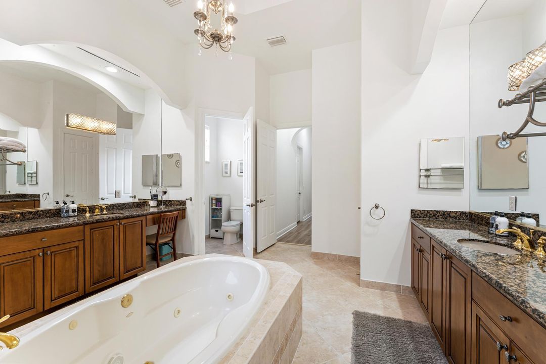 For Sale: $1,100,000 (5 beds, 4 baths, 4179 Square Feet)