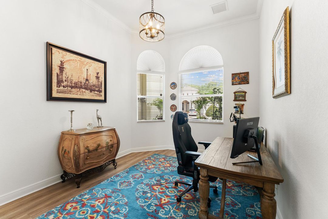 For Sale: $1,100,000 (5 beds, 4 baths, 4179 Square Feet)