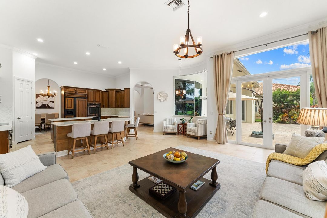 For Sale: $1,100,000 (5 beds, 4 baths, 4179 Square Feet)