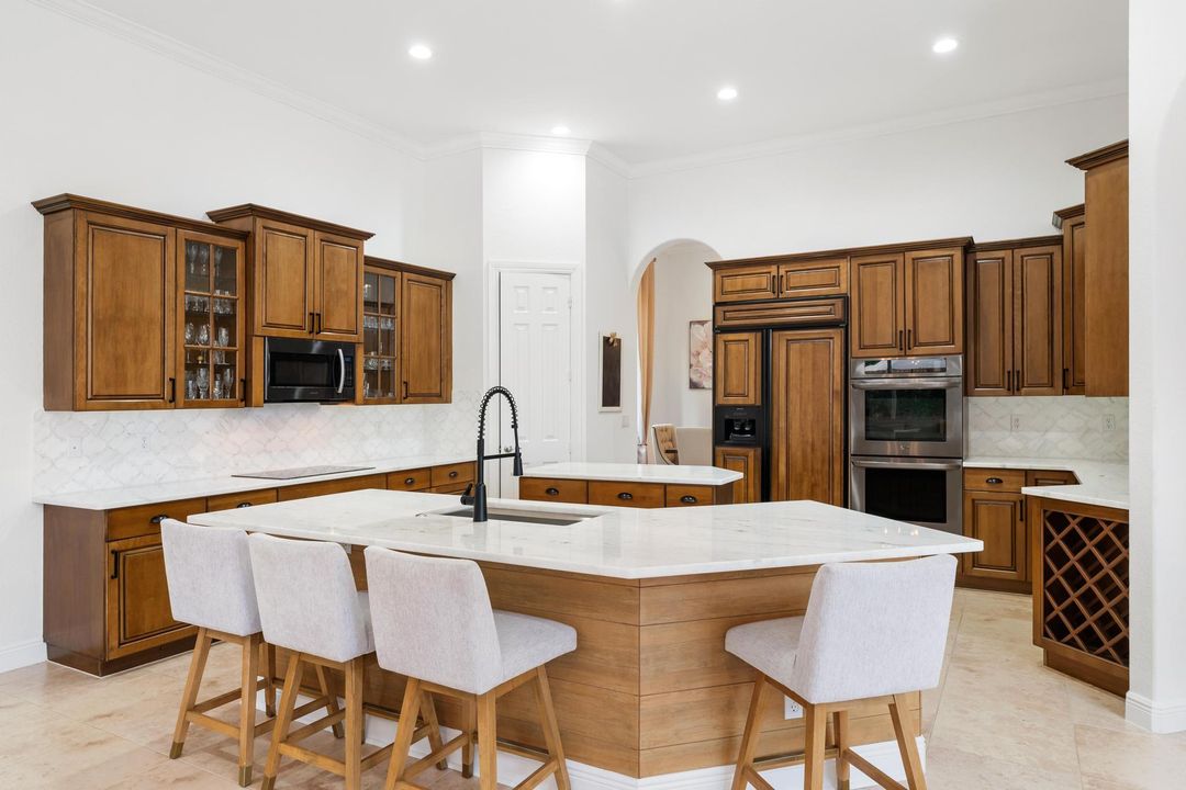 For Sale: $1,100,000 (5 beds, 4 baths, 4179 Square Feet)