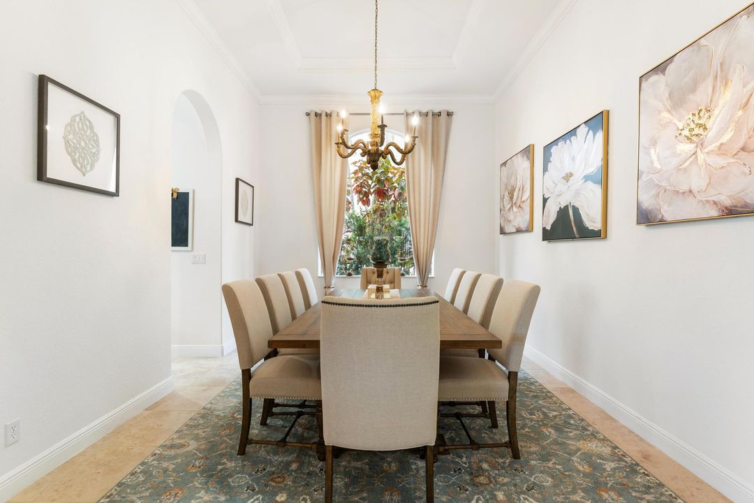 For Sale: $1,100,000 (5 beds, 4 baths, 4179 Square Feet)