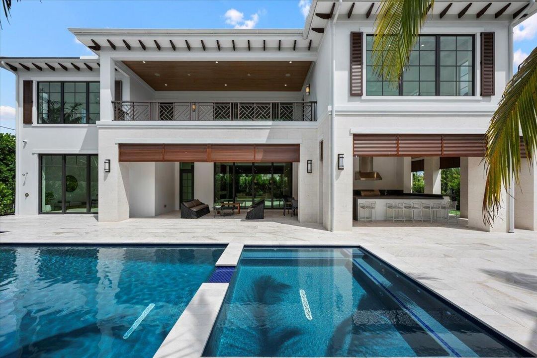 Active With Contract: $10,895,000 (7 beds, 6 baths, 6315 Square Feet)