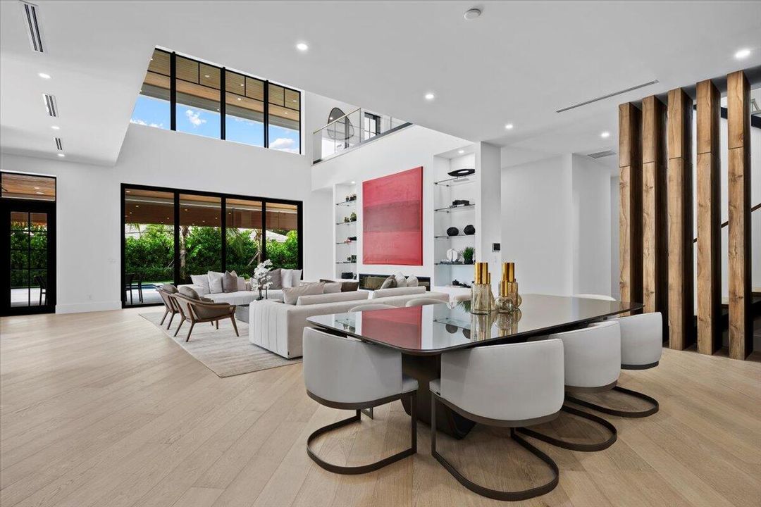 Active With Contract: $10,895,000 (7 beds, 6 baths, 6315 Square Feet)