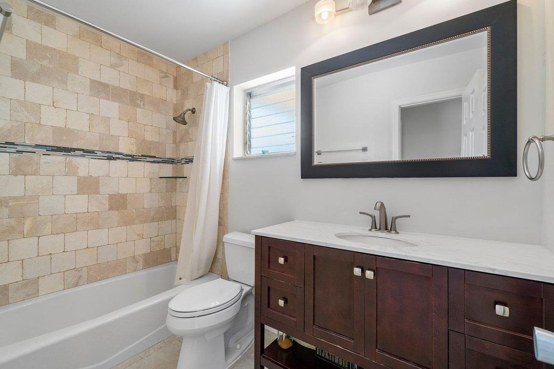 For Sale: $1,825,000 (4 beds, 2 baths, 1978 Square Feet)