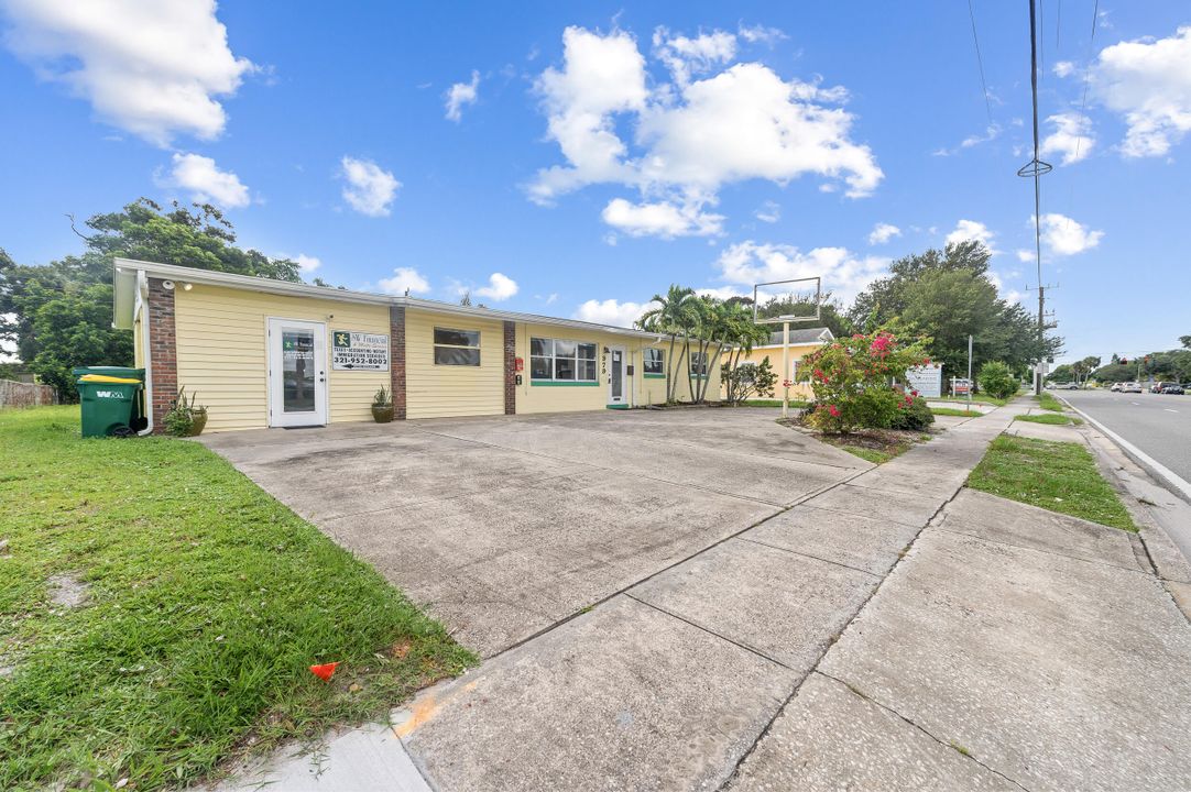 На продажу: $249,900 (0 спален, 0 ванн, 1152 Квадратных фут)