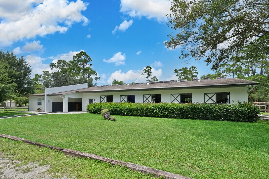 最近租的: $900 (1 贝兹, 2 浴室, 525 平方英尺)