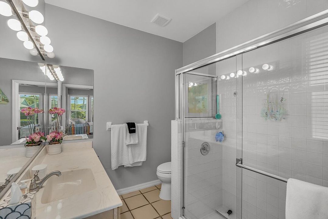 For Sale: $800,000 (3 beds, 2 baths, 1613 Square Feet)