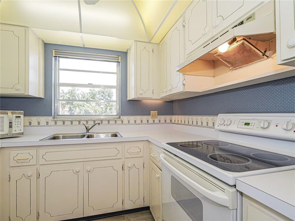 For Rent: $1,500 (2 beds, 2 baths, 1251 Square Feet)