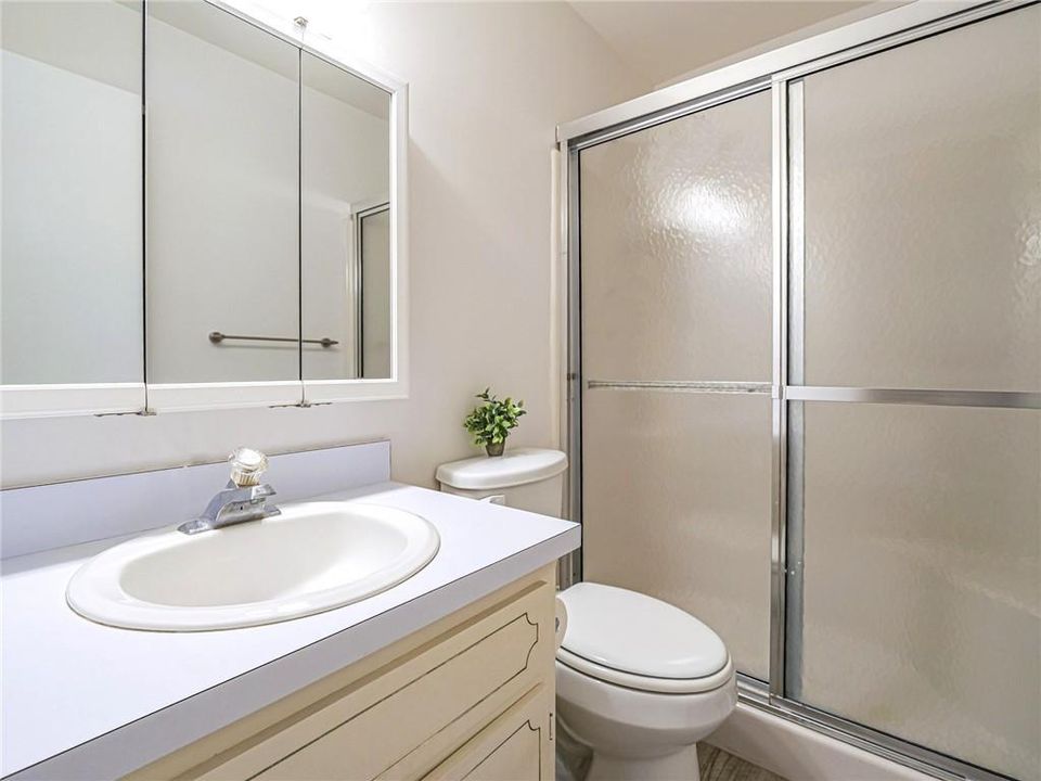 For Rent: $1,500 (2 beds, 2 baths, 1251 Square Feet)