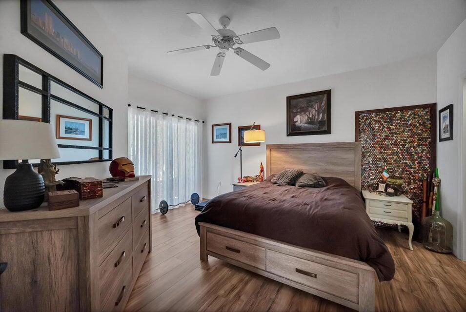 For Rent: $1,950 (2 beds, 2 baths, 1144 Square Feet)