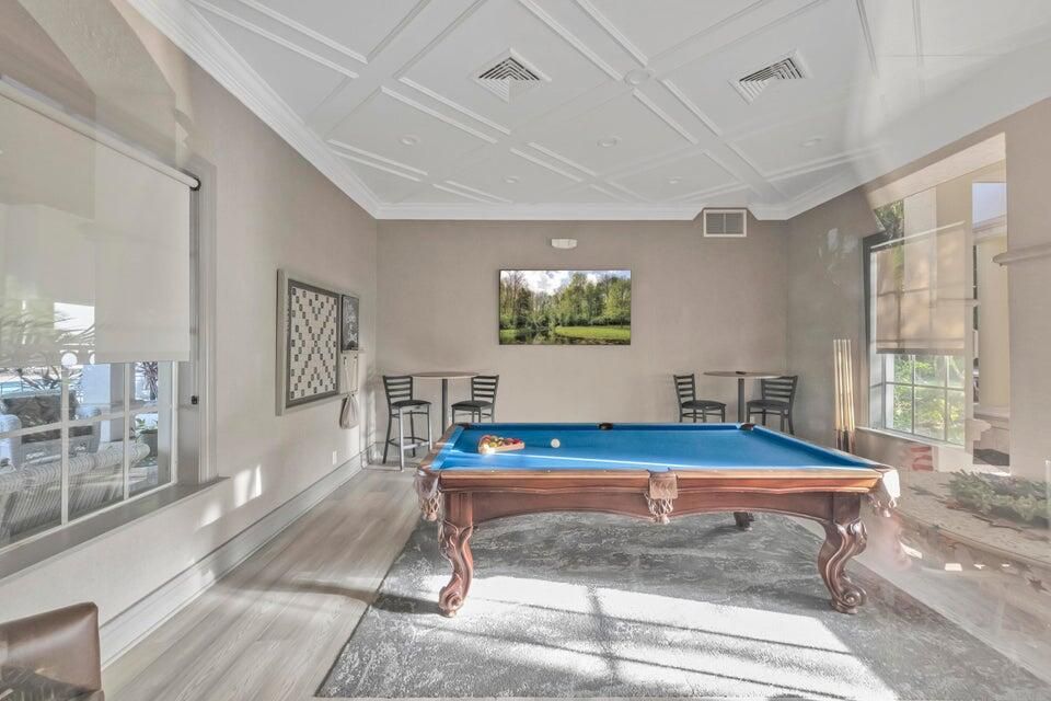 For Rent: $1,950 (2 beds, 2 baths, 1144 Square Feet)