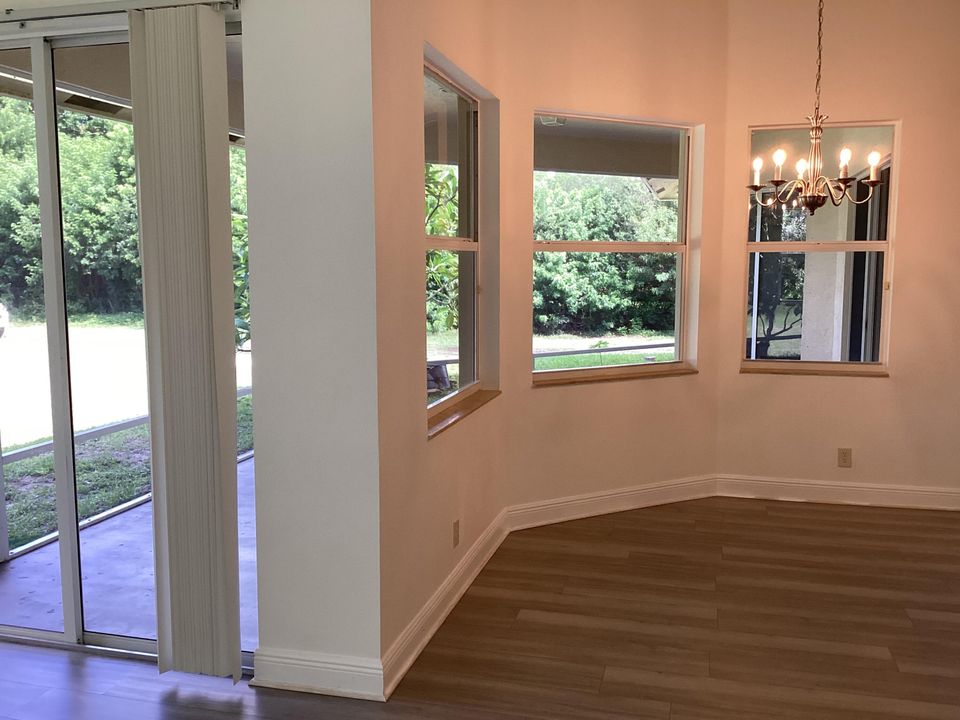 En Renta: $4,900 (3 camas, 2 baños, 2757 Pies cuadrados)