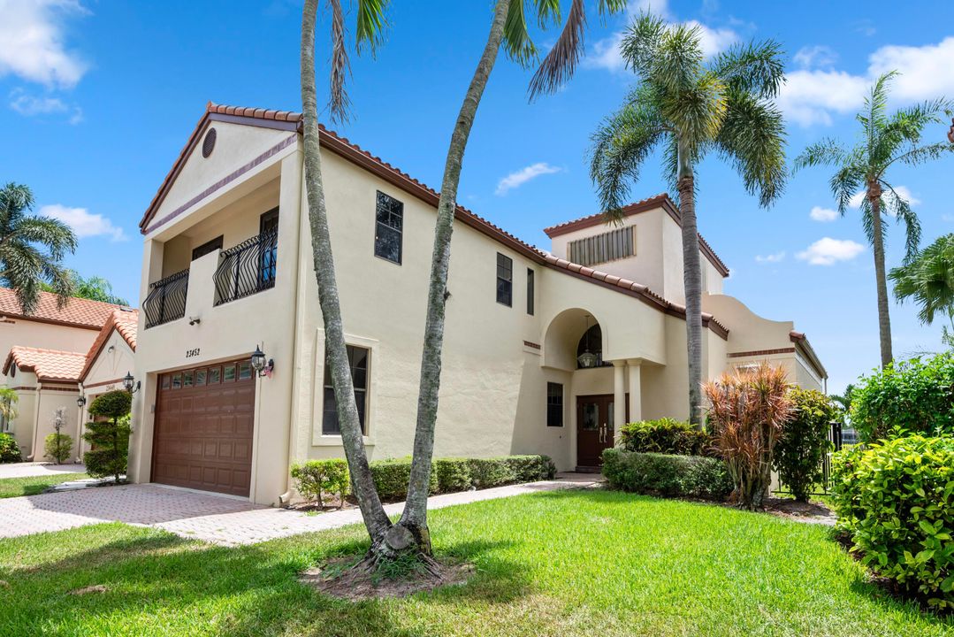 Active With Contract: $799,000 (3 beds, 2 baths, 2101 Square Feet)