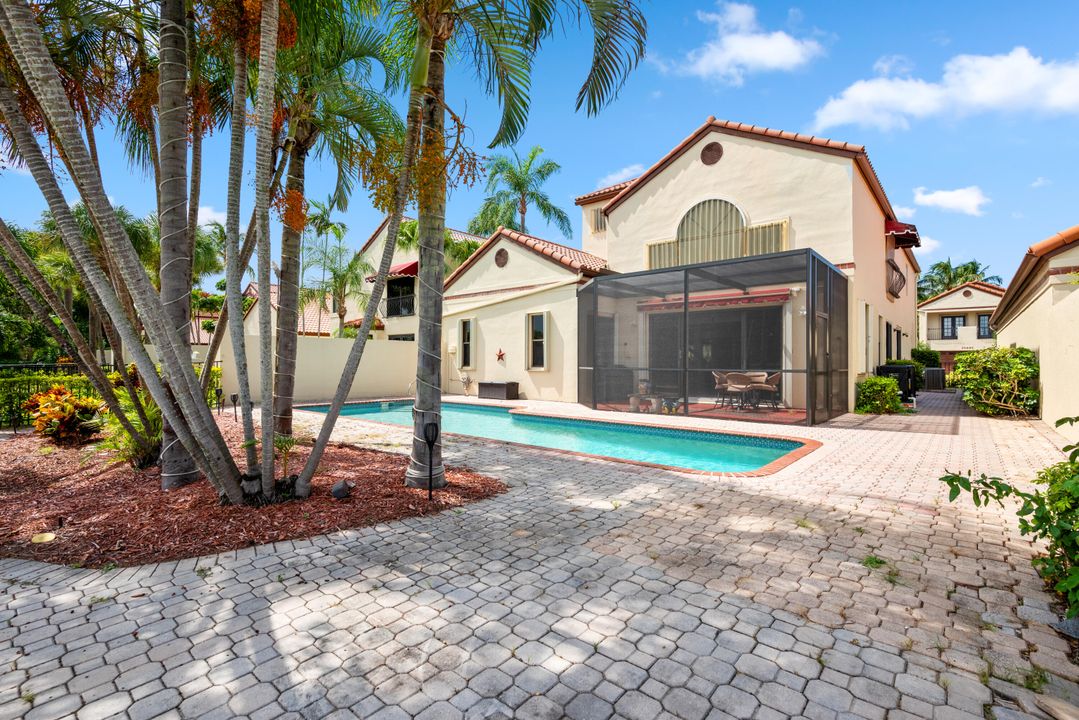 Active With Contract: $799,000 (3 beds, 2 baths, 2101 Square Feet)