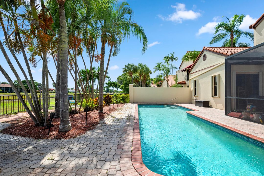 Active With Contract: $799,000 (3 beds, 2 baths, 2101 Square Feet)