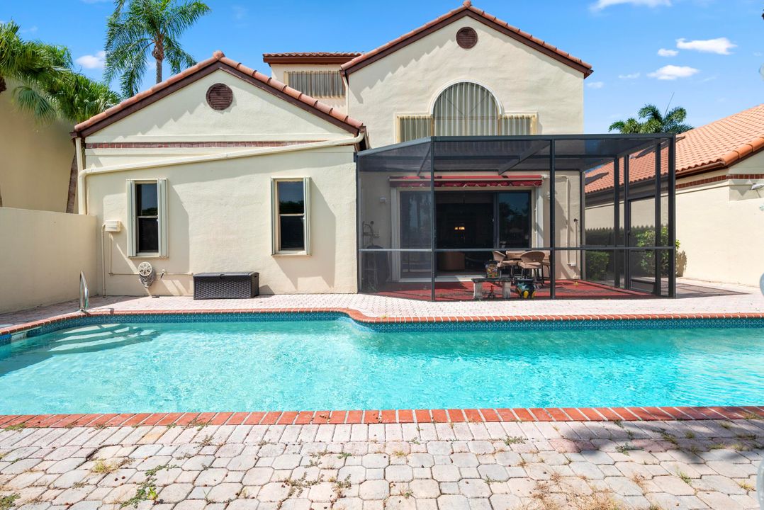 Active With Contract: $799,000 (3 beds, 2 baths, 2101 Square Feet)