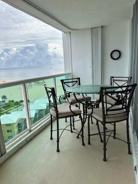 Active With Contract: $4,400 (2 beds, 2 baths, 1500 Square Feet)