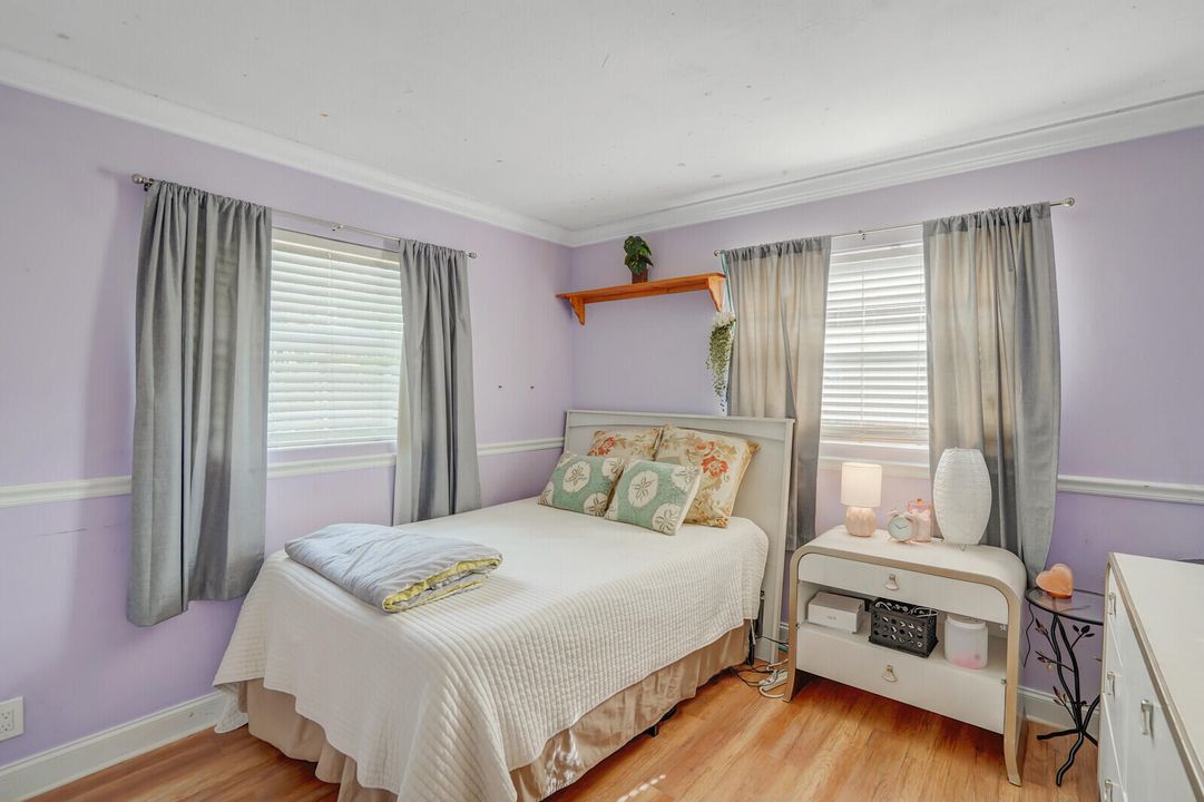 Activo con contrato: $379,000 (2 camas, 1 baños, 894 Pies cuadrados)