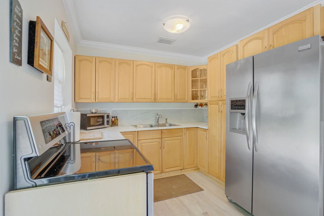 Activo con contrato: $379,000 (2 camas, 1 baños, 894 Pies cuadrados)