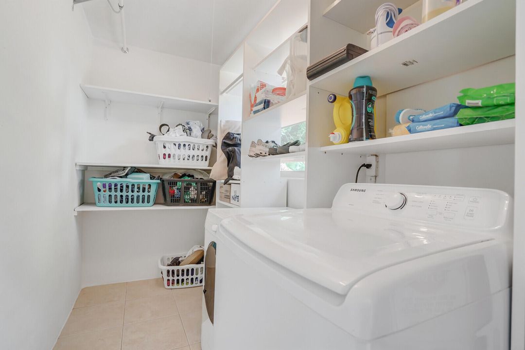 Activo con contrato: $379,000 (2 camas, 1 baños, 894 Pies cuadrados)