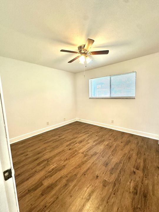For Rent: $1,765 (2 beds, 1 baths, 800 Square Feet)