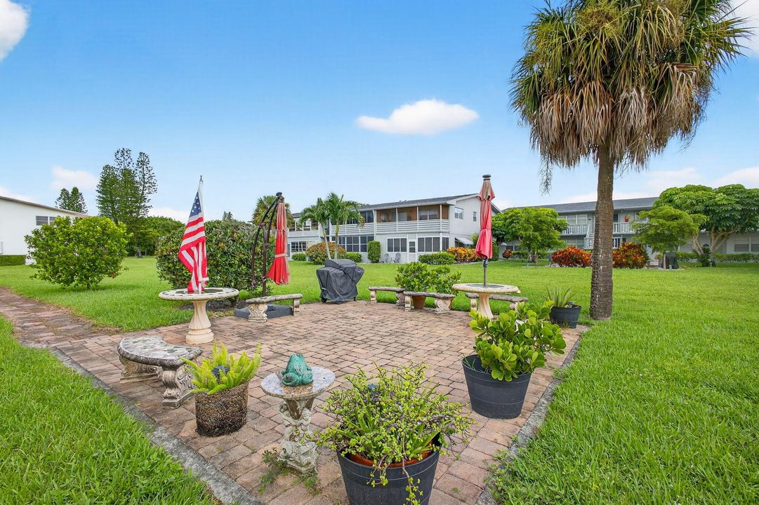 Под контрактом: $57,500 (1 спален, 1 ванн, 570 Квадратных фут)