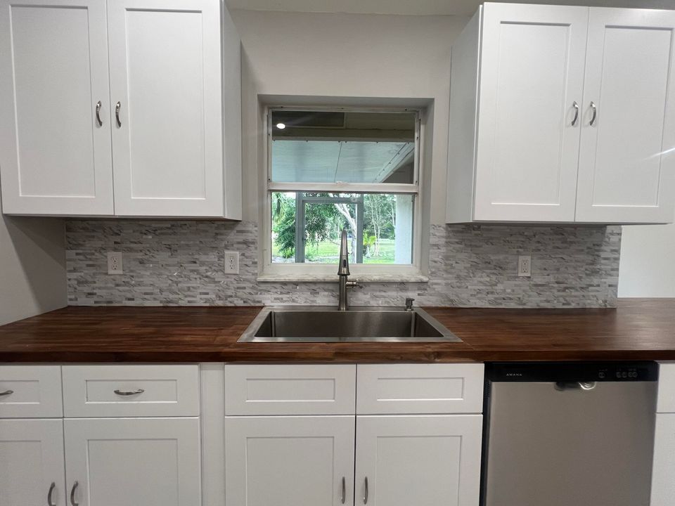 En Venta: $623,900 (3 camas, 2 baños, 1449 Pies cuadrados)