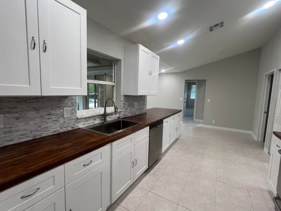 En Venta: $623,900 (3 camas, 2 baños, 1449 Pies cuadrados)