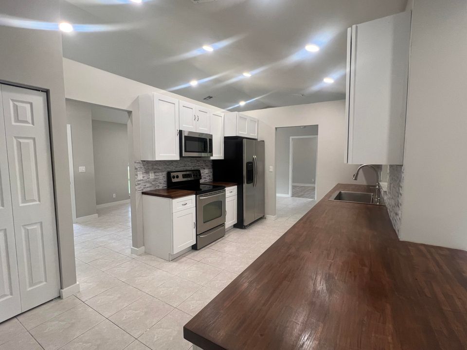 En Venta: $623,900 (3 camas, 2 baños, 1449 Pies cuadrados)