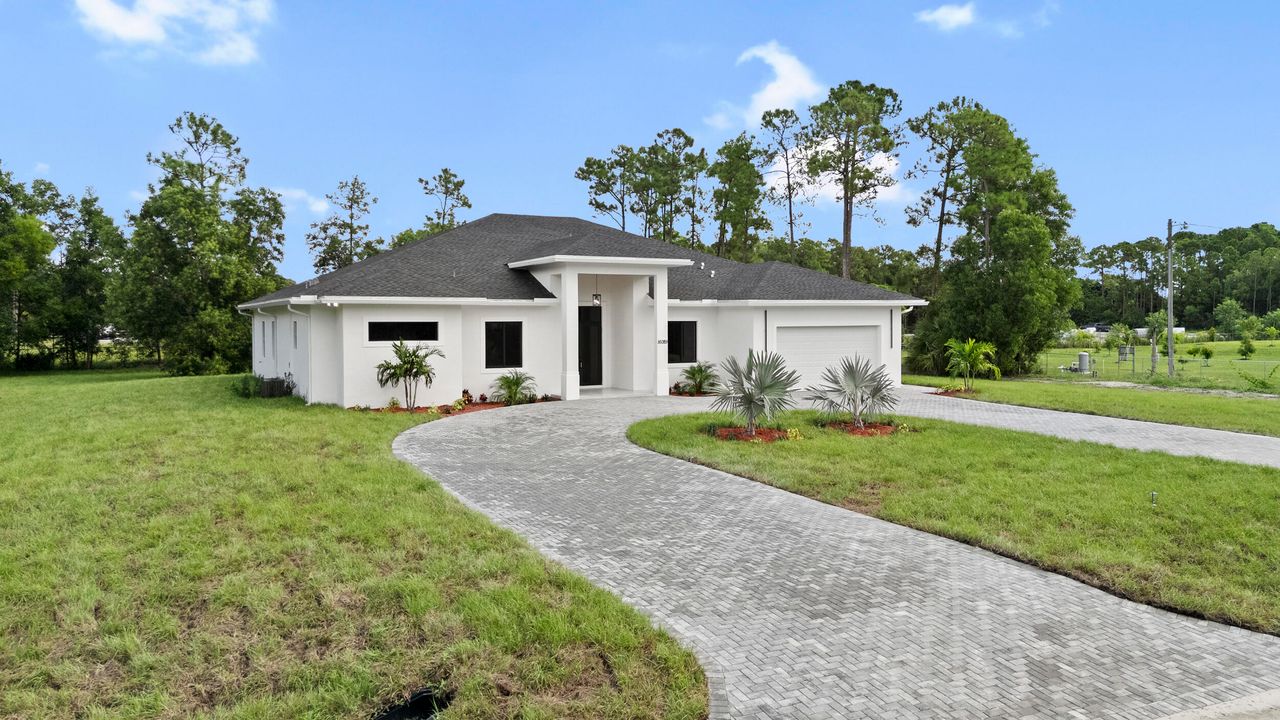 For Sale: $1,050,000 (4 beds, 3 baths, 3160 Square Feet)