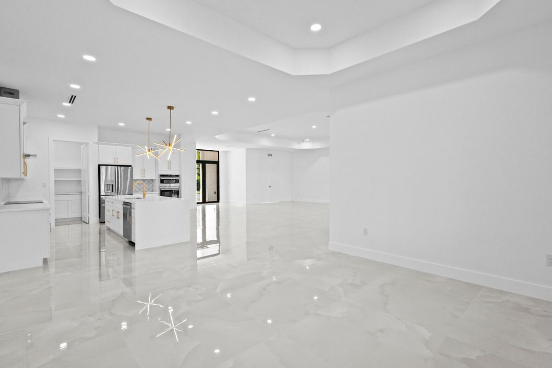 For Sale: $1,050,000 (4 beds, 3 baths, 3160 Square Feet)