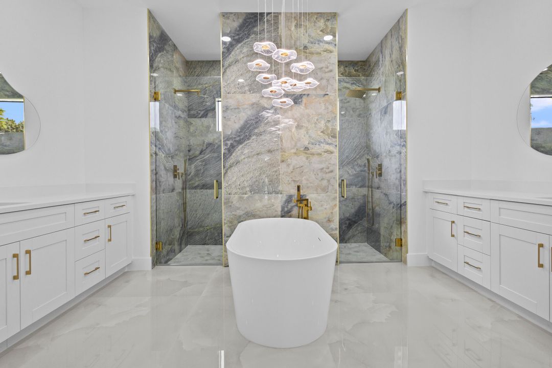 For Sale: $1,050,000 (4 beds, 3 baths, 3160 Square Feet)