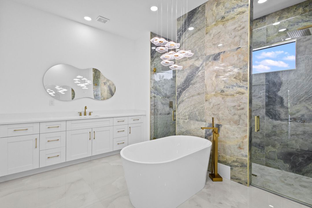 For Sale: $1,050,000 (4 beds, 3 baths, 3160 Square Feet)